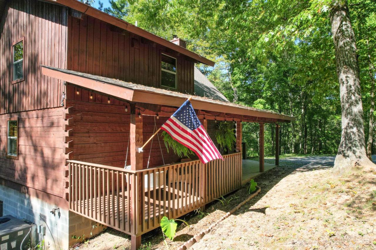 The Dudley Cabins By Avantstay Sevierville Exterior photo
