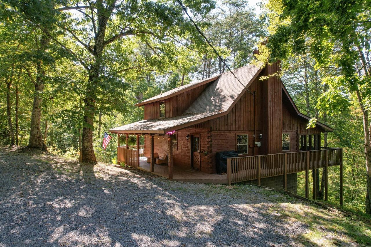 The Dudley Cabins By Avantstay Sevierville Exterior photo